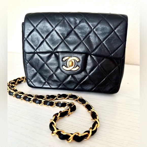 Vintage Chanel Flap Bag Mini Square Lambskin Black 1996 - Picture 2 of 13